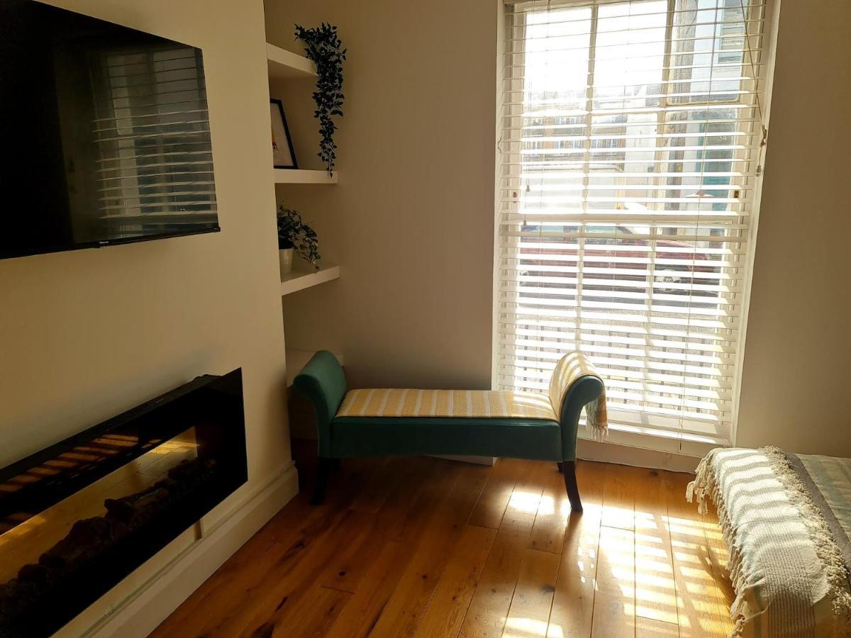 Warwick House - Stunning House With Terrace And Sea Views, Sleeps 11 Vila Worthing Exterior foto