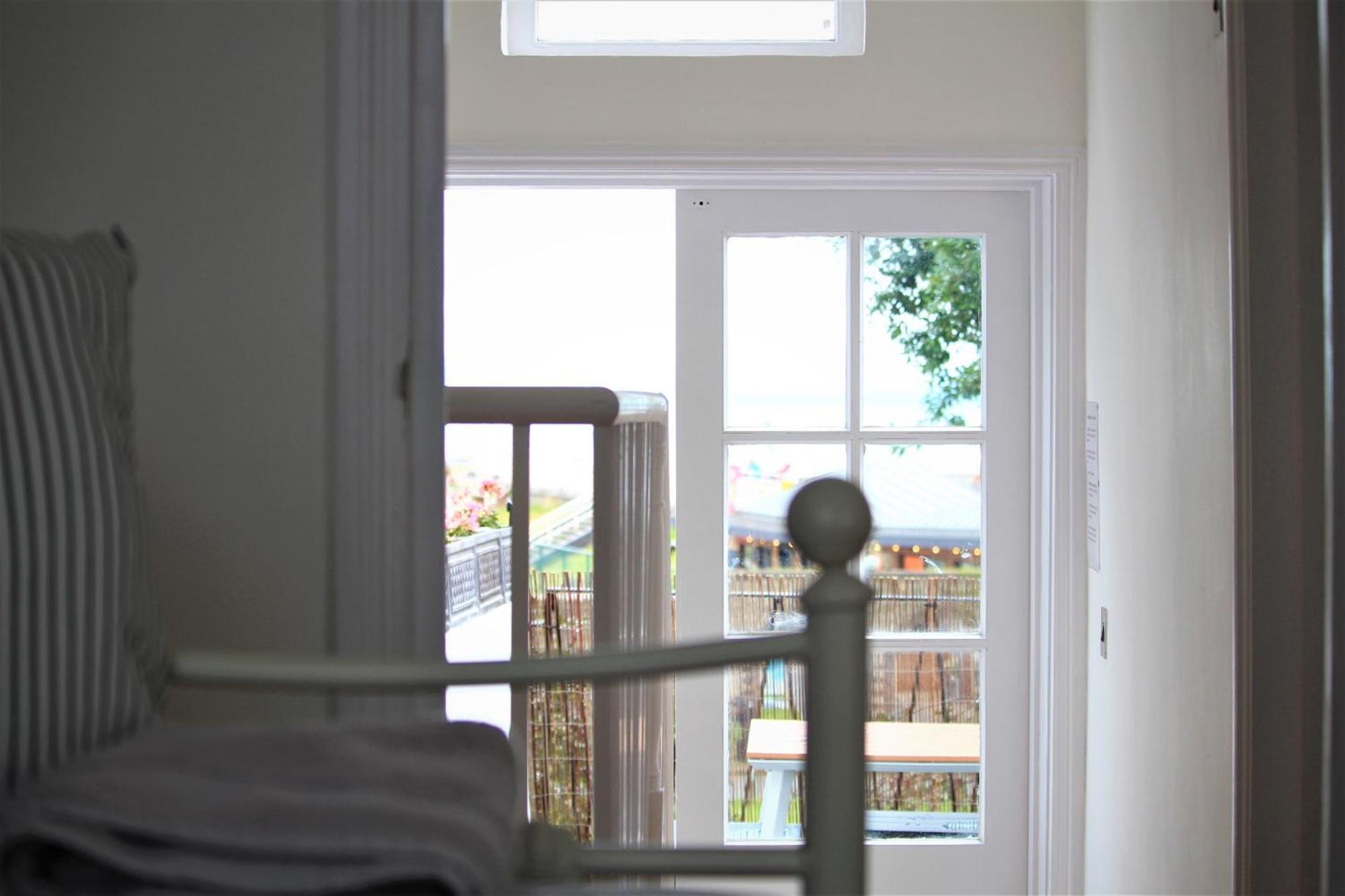 Warwick House - Stunning House With Terrace And Sea Views, Sleeps 11 Vila Worthing Exterior foto