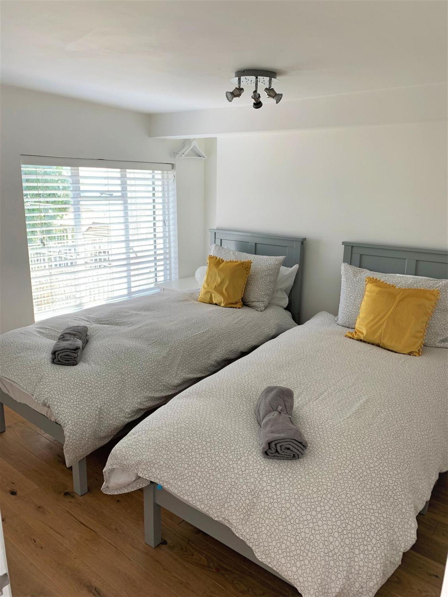 Warwick House - Stunning House With Terrace And Sea Views, Sleeps 11 Vila Worthing Exterior foto